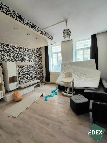 Sanierungsbedürftige 4-Zimmer-Altbauwohnung mit Potenzial nahe Venediger Au