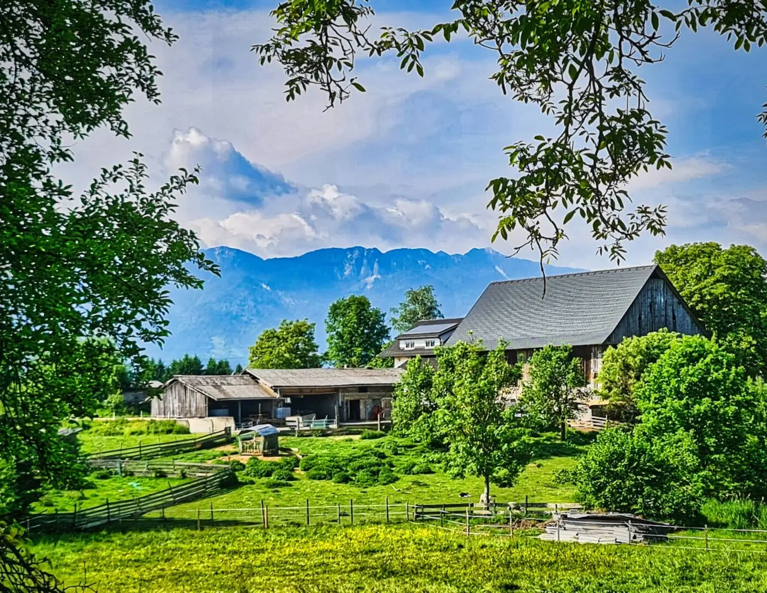 Einzigartiges Paradies für Mensch und Tier in herrlicher Aussichtslage