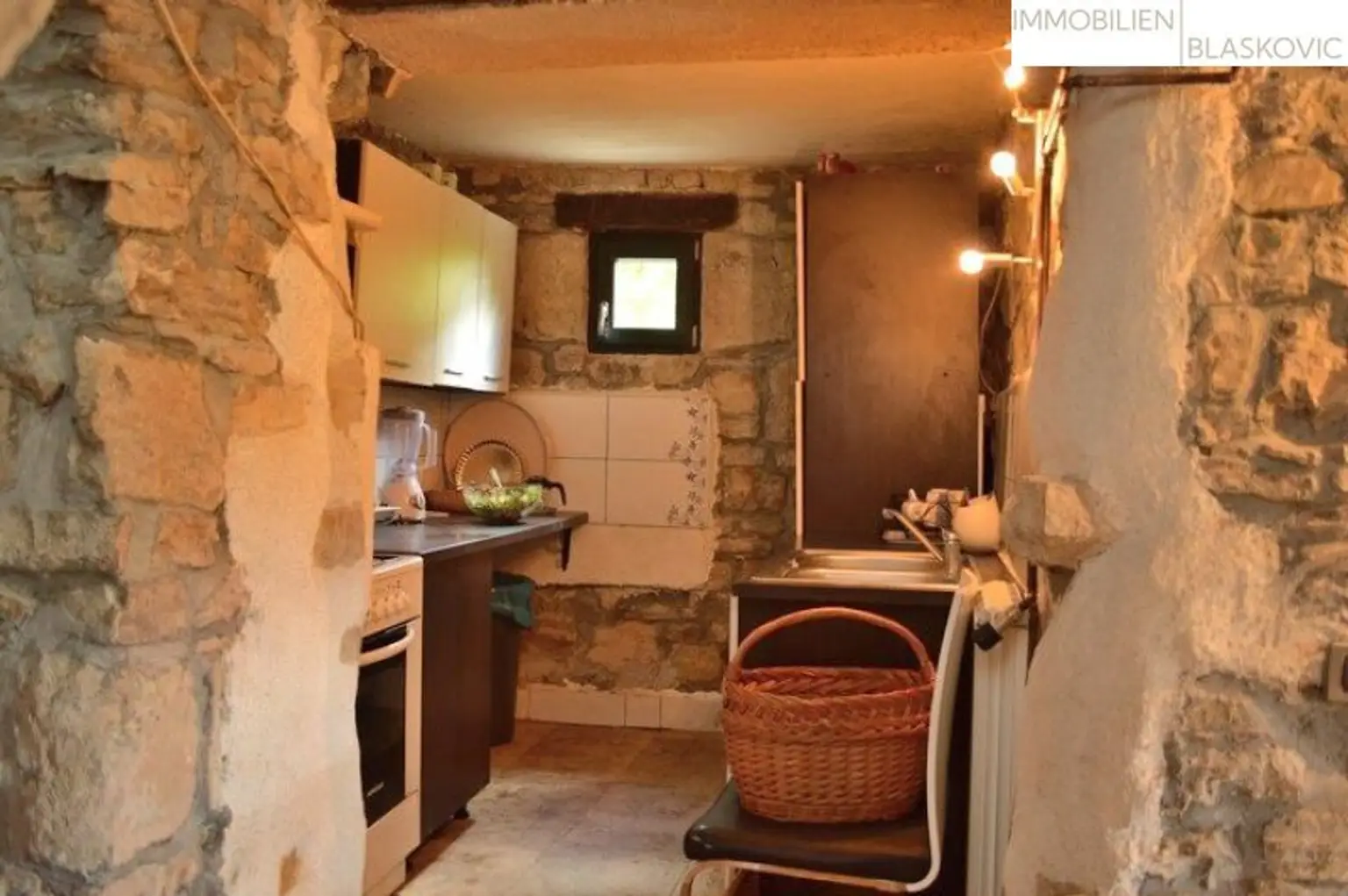 Typisch istrisches Steinhaus in der mittelalterlichen Stadt Motovun