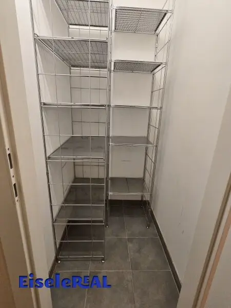 Tolle 3 Zimmer Wohnung – Balkon - Tiefgaragenplatz