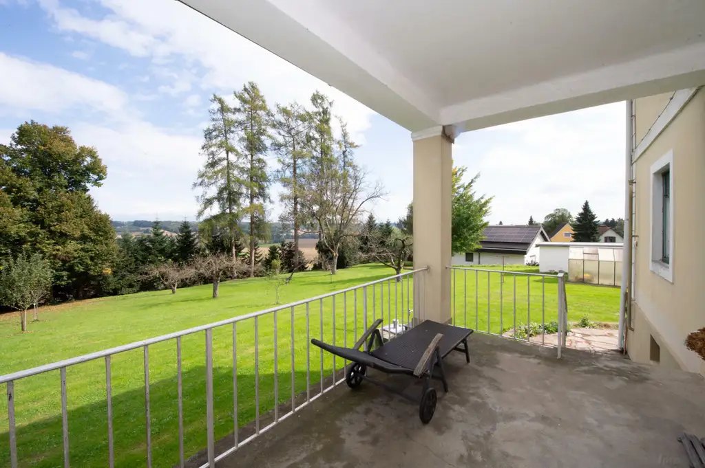 Ein Anwesen voller Möglichkeiten – großzügiges Haus mit Traumgrundstück