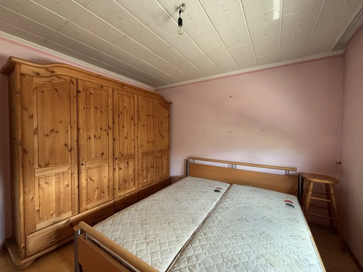 Schlafzimmer OG