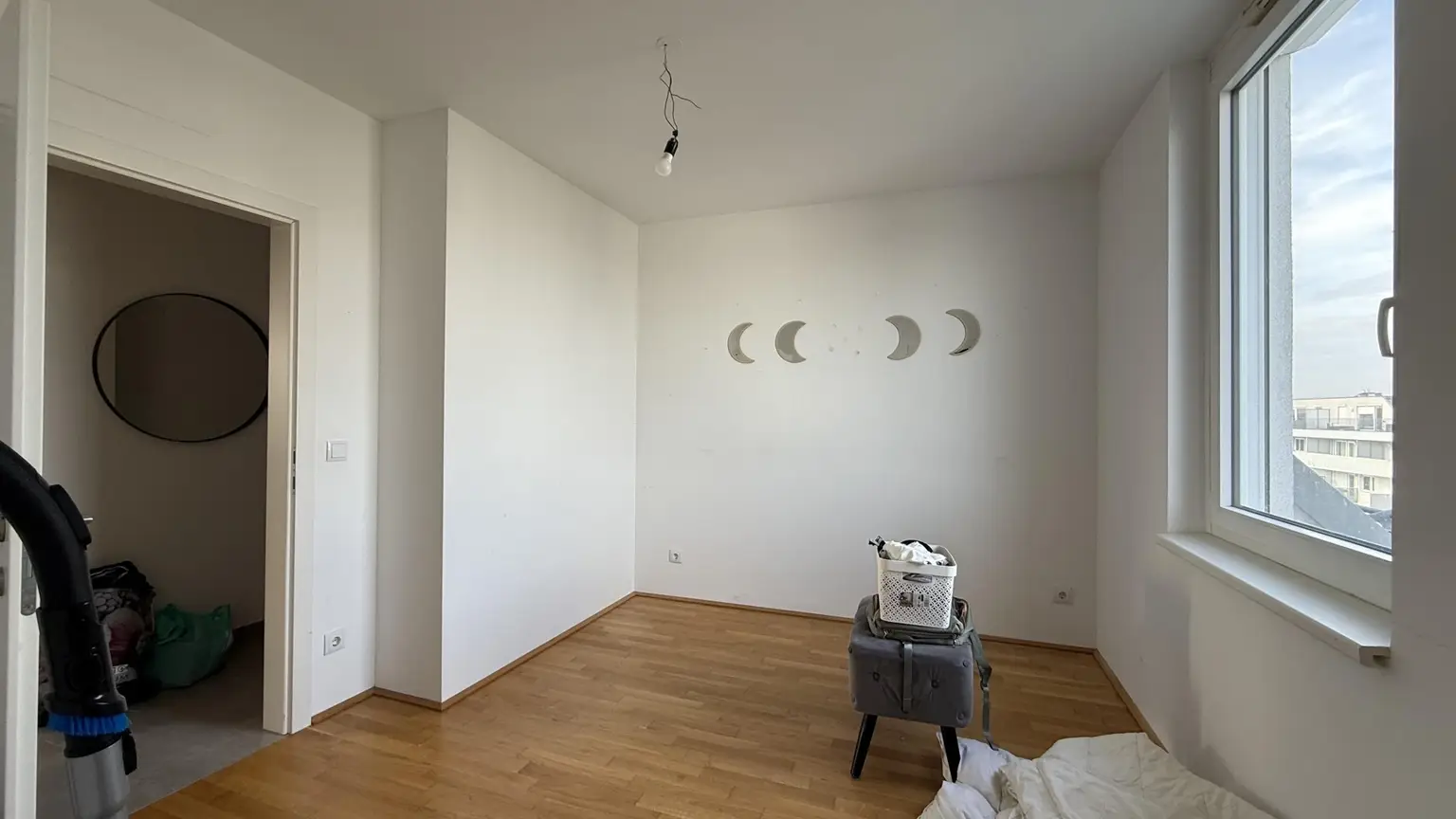 10m² große TERRASSE!!! Top-moderne DG-Wohnung nahe Akademiepark