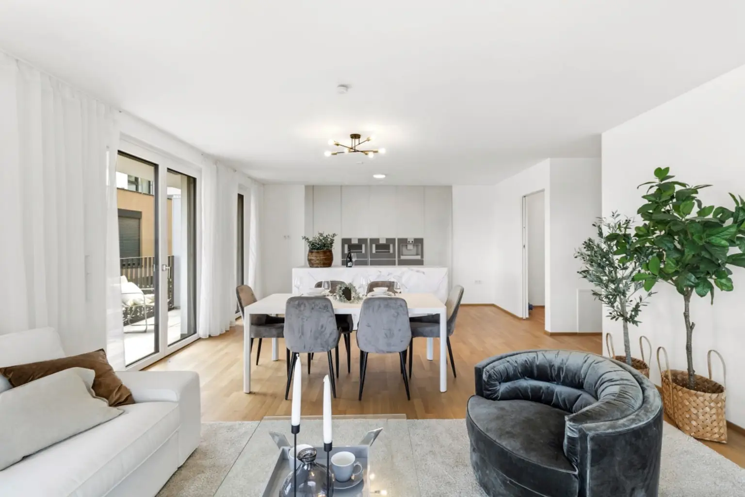 D | ++ GRÜNE LAGE, GROSSE RÄUME ++ VIER Zimmer Wohnung | Prima Service Immobilien