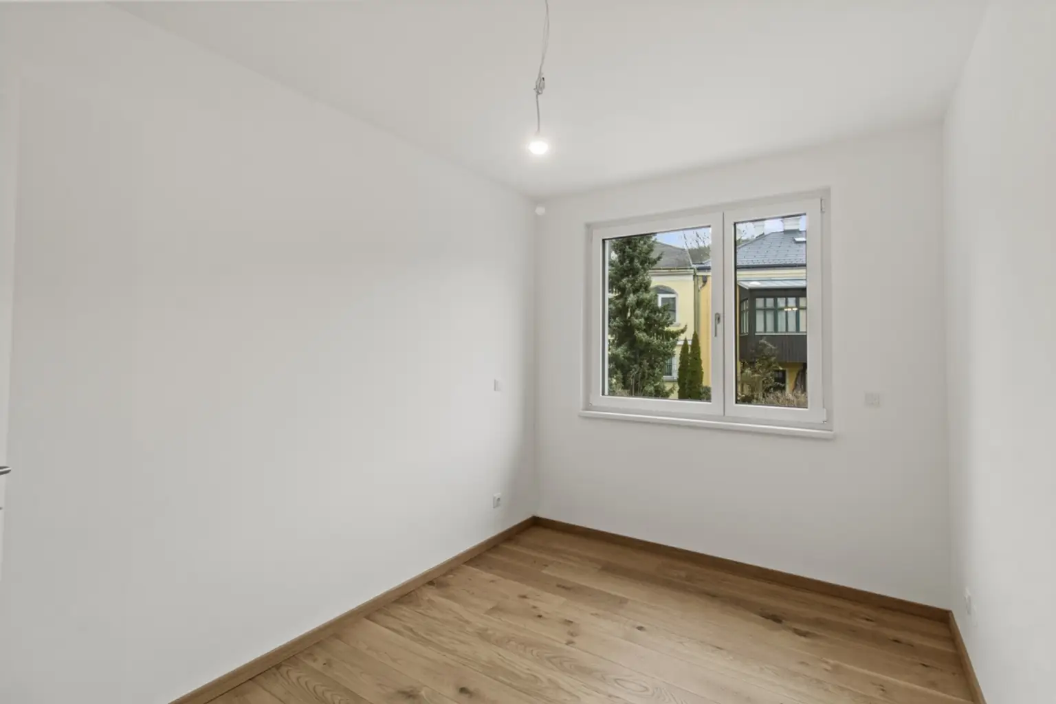 N | ++ NEU ++ EXKLUSIVE VIER Zimmer mit BALKON - Beste Lage! | Prima Service Immobilien