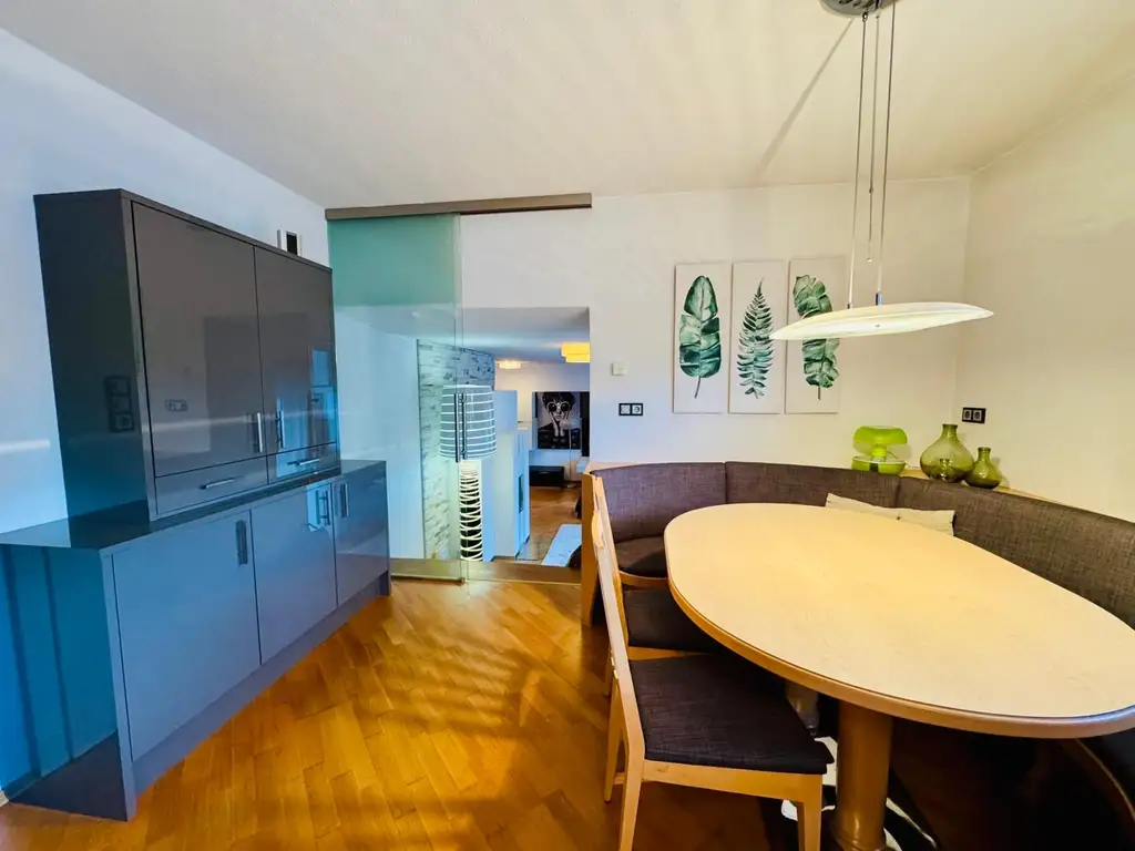 NEU! Natur. Ruhe. Lebensfreude. 4-Zimmer-Wohnung – möbliert, familienfreundlich & mit Bergblick