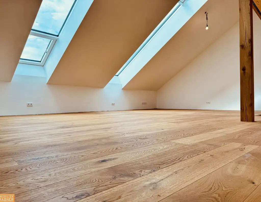 Exklusive Dachgeschosswohnung im 4-Sterne Hotel am Rathausplatz in Gmunden