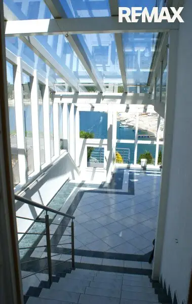 200m² Wohnfläche mit privatem Seezugang auf Pachtgrund in Neudörfl!