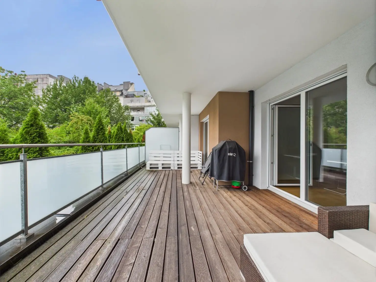 LINZ (FROSCHBERG):  TOP-MIETWOHNUNG (4 Zimmer) ca. 98,57 m² WFL. - XL Terrasse/Loggia ca. 33,41m²
