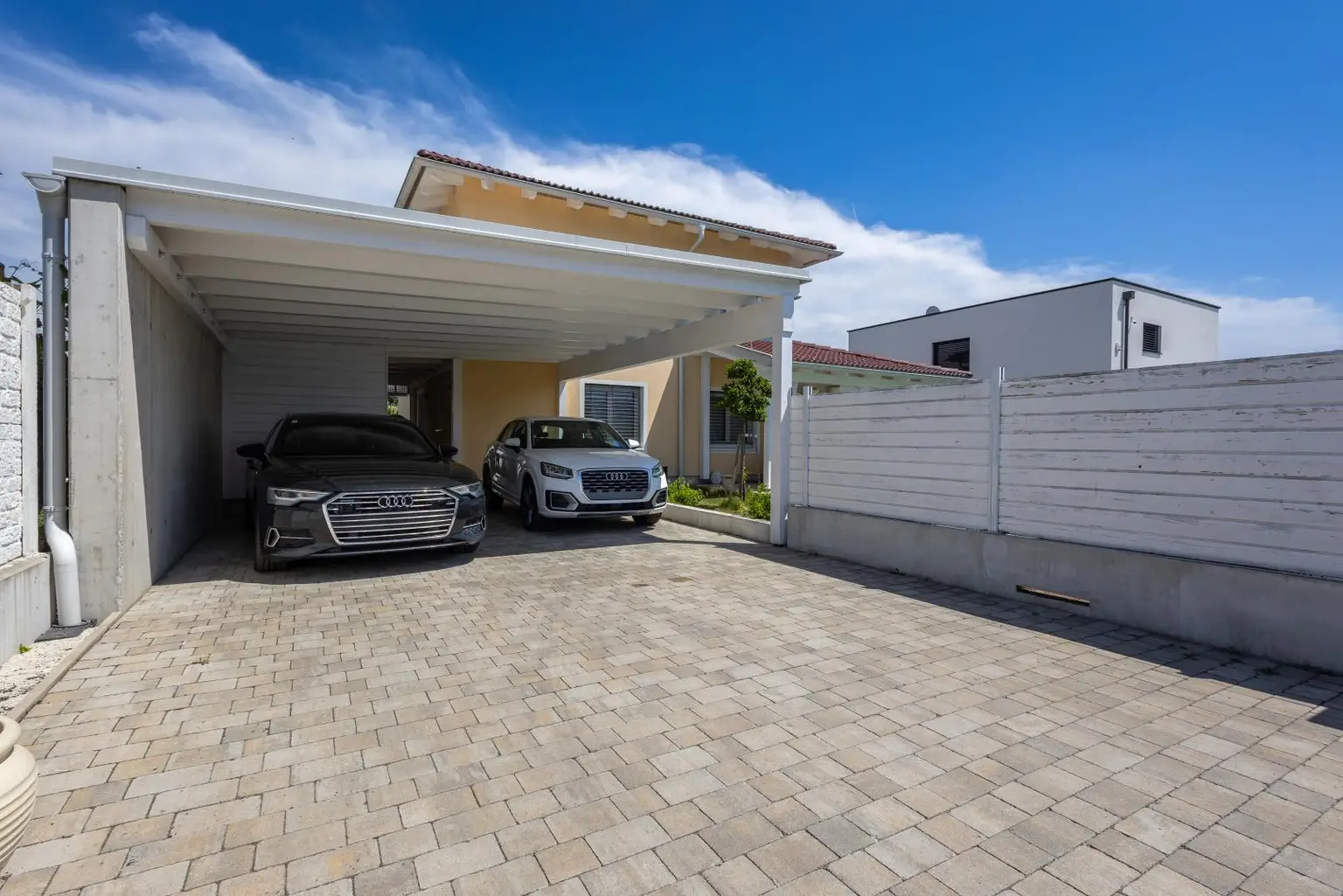 Carport Parkplatz