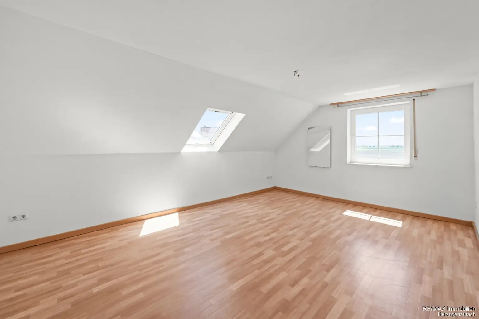 Wohnzimmer DG