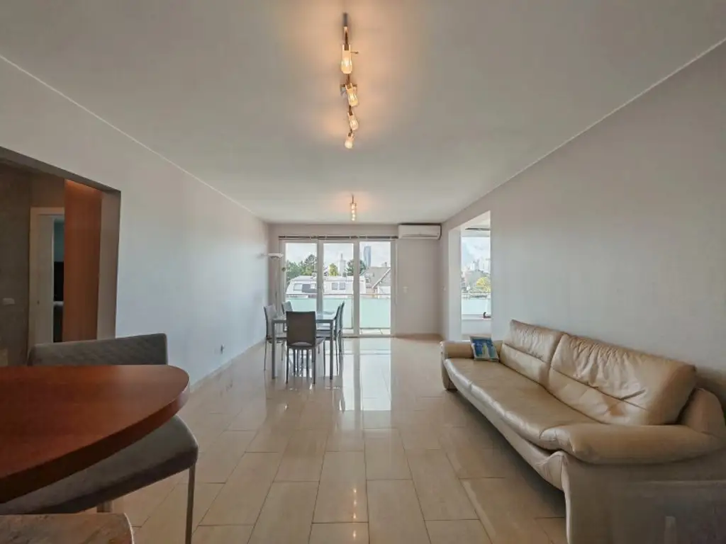 In absoluter Ruhelage bei der alten Donau, komplett möbliert