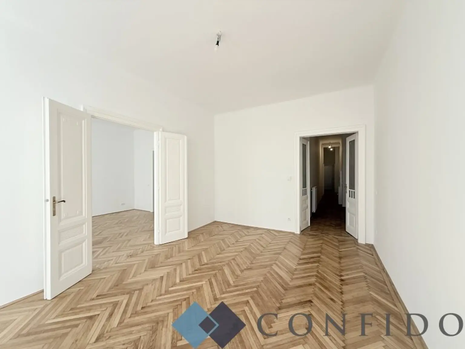 Erstbezug nach Generalsanierung - Herrliche Altbauwohnung in der Albertgasse!