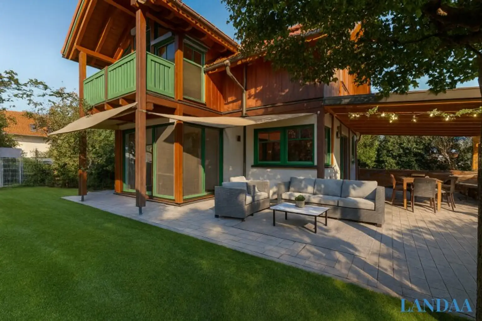 Grünes Glück – Modernes Wohnen im Holzdesign