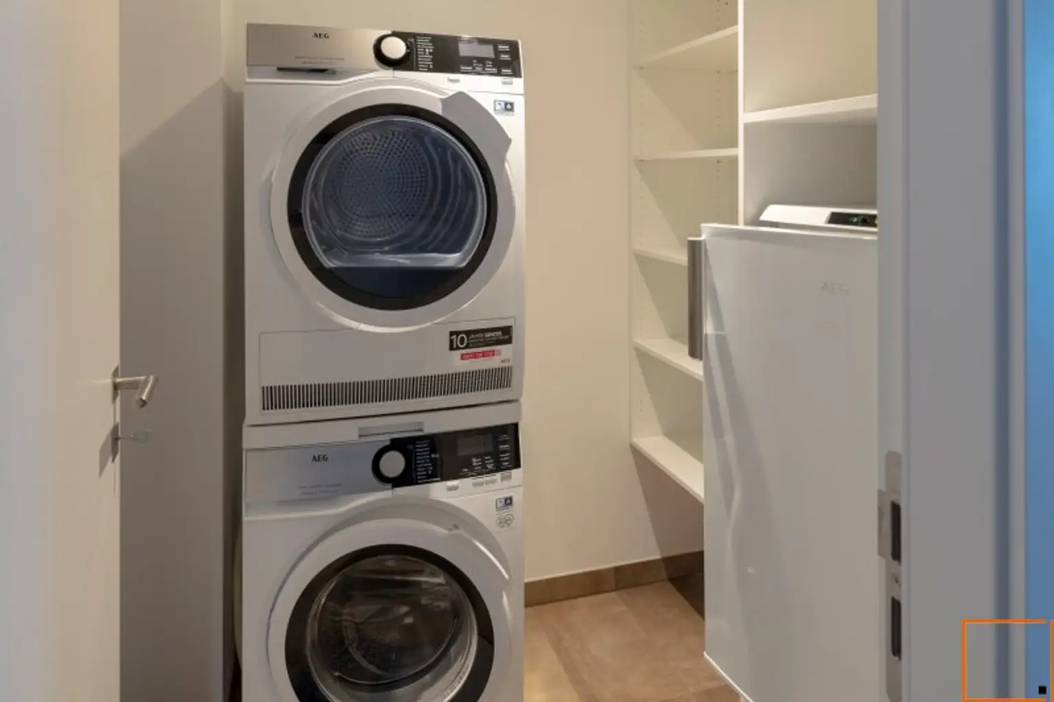 Stadtpark: Tolles Neubauapartment mit Loggia - Conciergeservice inklusive