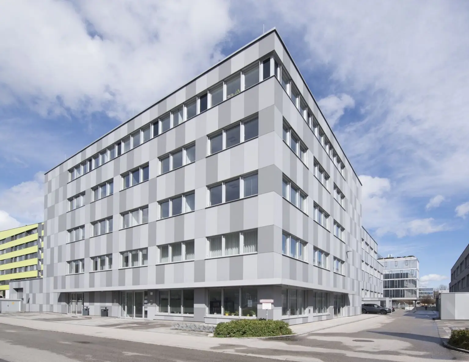+DIREKT VOM EIGENTÜMER + Modernes Büro Am Winterhafen, Linz Zentrum, ab sofort