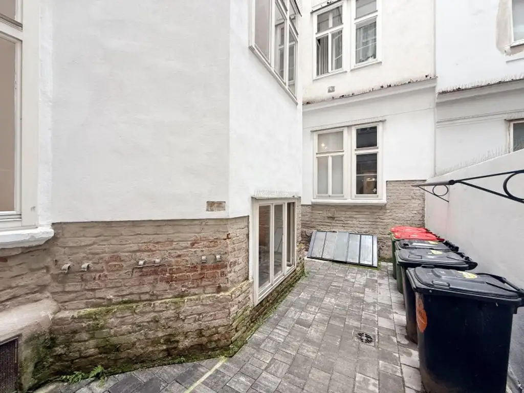 3-Zimmer-Altbauwohnung mit Flügeltüren in 1040 Wien – kein Aufzug