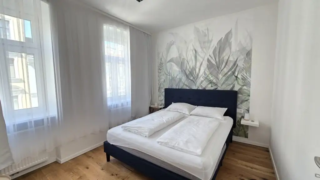 Schöne 3 Zimmer Wohnung, komplett Neu saniert vor einem Jahr