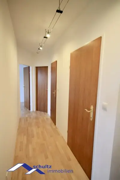 Attraktive 3-Zimmer-Dachgeschosswohnung im Zentrum von Guntramsdorf zu mieten! Überdachter Parkplatz inklusive!