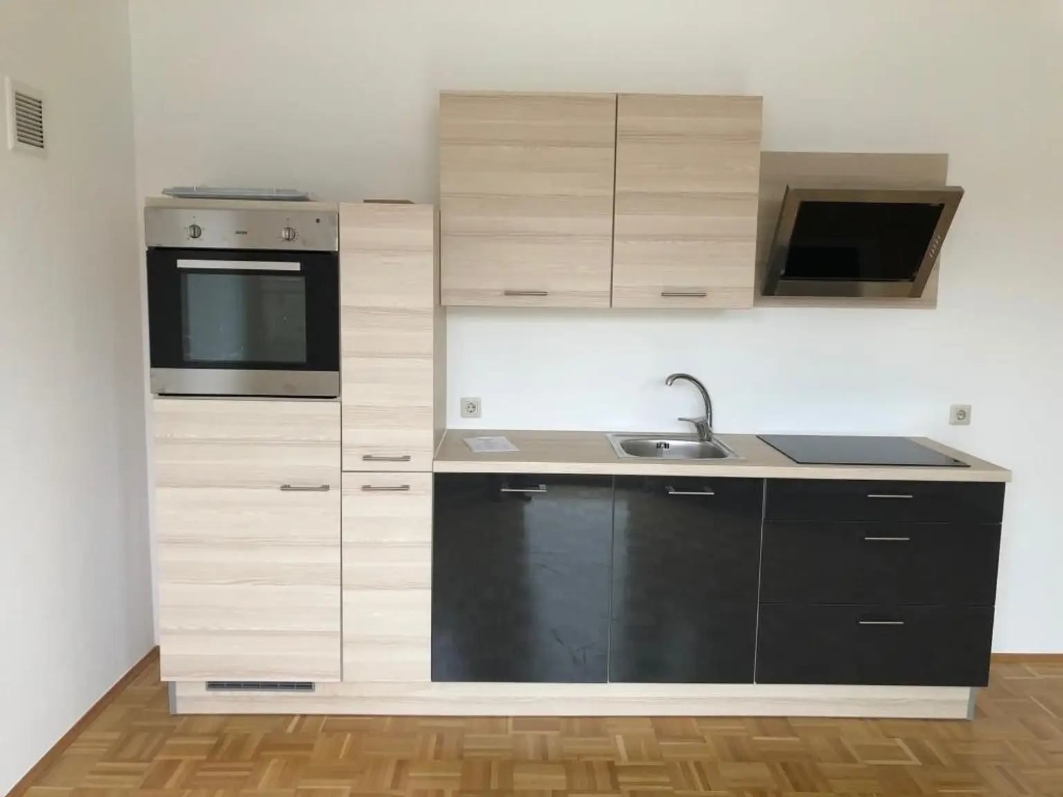 LINZ/URFAHR (AUBERG) : TOP-Mietwohnung ca. 42 m2 (2 Zimmer) +  BALKON mit Pöstlingbergblick +  KÜCHE