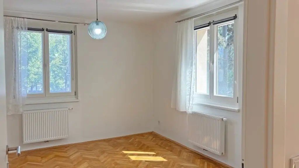 Charmante 2-Zimmer-Wohnung mit Blick ins Grüne - Mauer!