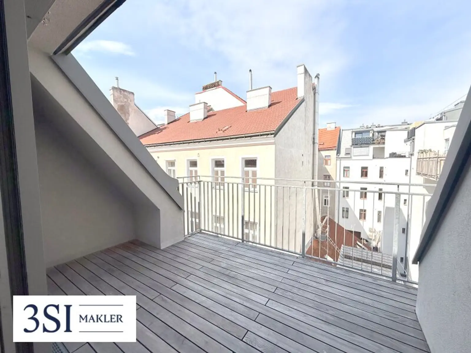Eleganz & Komfort – moderne Dachgeschosswohnung mit Balkon & Premium-Design