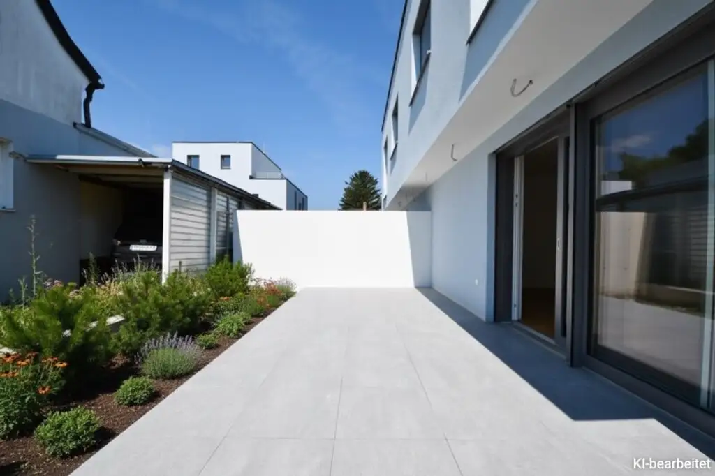 Erstbezug - Exklusive Doppelhaushälfte mit Garten und Terrassen in Traumlage