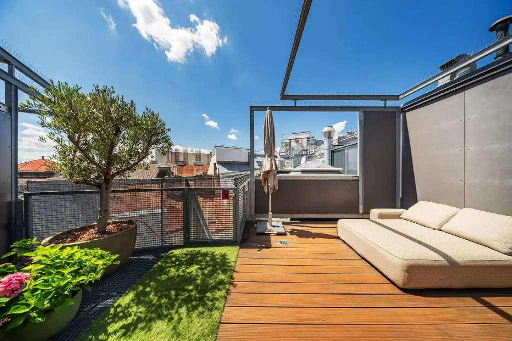 Exklusive Penthouse-Maisonette mit Panoramablick – Direkt am Haus des Meeres!