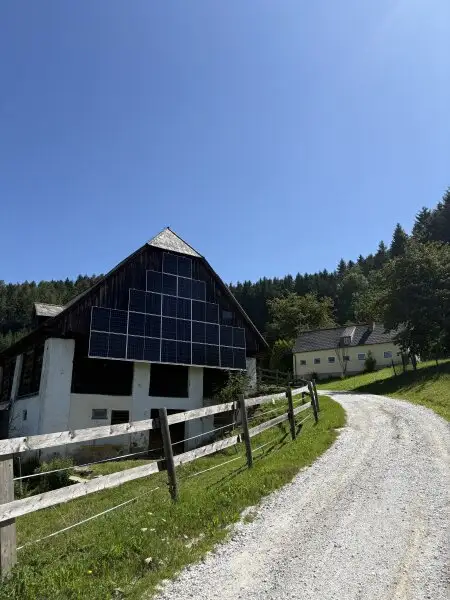 10 ha Pferde-/Bauernhof mit Panoramalage