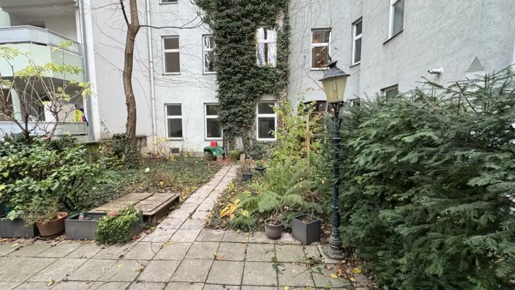 Lage Lage Lage - 99 m² Wohnung mit Potenzial & 4 Zimmern Nähe Kutschkermarkt