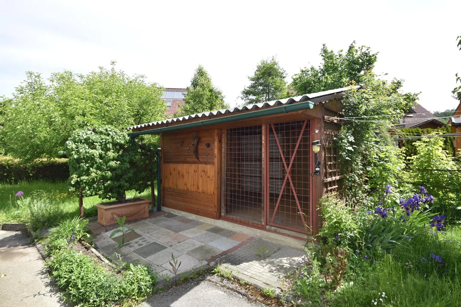Doppelhaushälfte mit Garten & Carport - in beliebter Lage