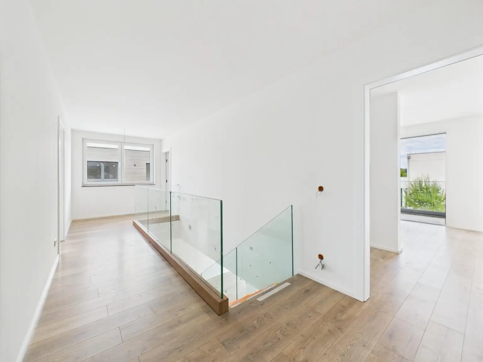 WELS-WEST: Ihr neues Smart Home mit Salzwasserpool, Carport & exklusiver Ausstattung