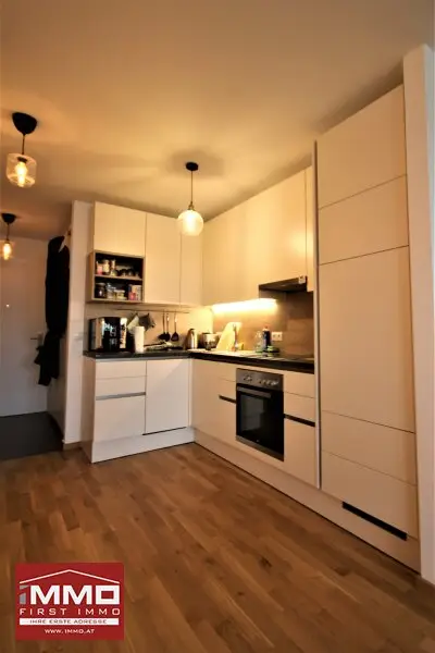 HELLE, MÖBLIERTE NEUBAUWOHNUNG DIREKT AN DER U6 ALSER STRASSE!
