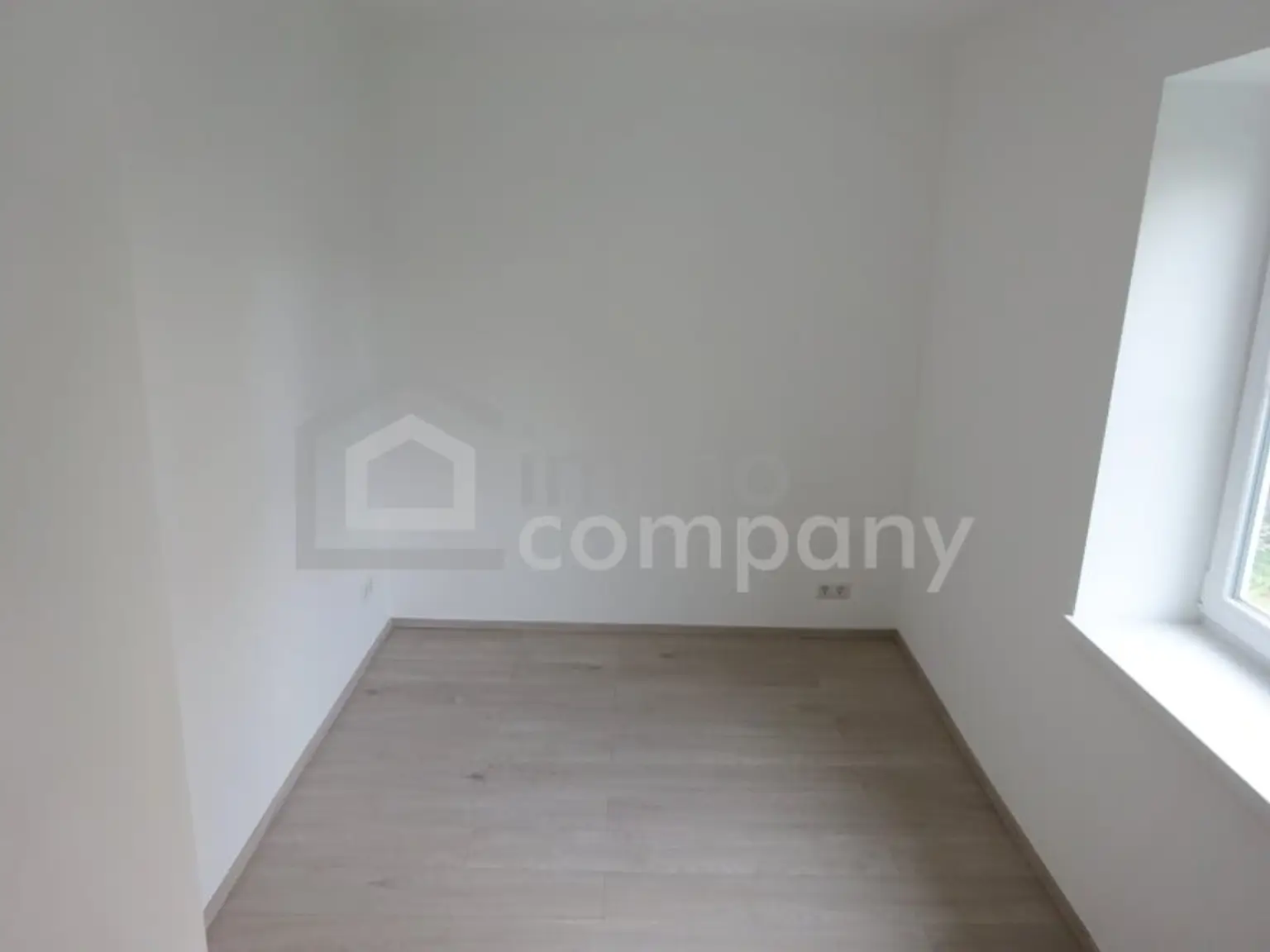 ETW- 3 Zimmer mit Garten!