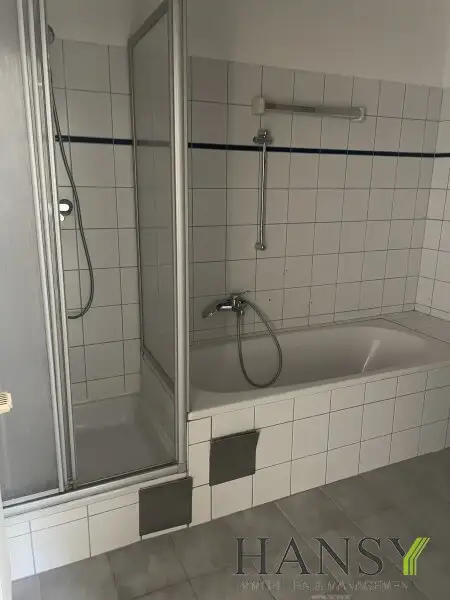 Renovierungsbedürftiges Apartmenthaus (3 Häuser) in Bad Vöslau – Ihr neues Investitionsprojekt! Wohnen Praxis oder Ordination