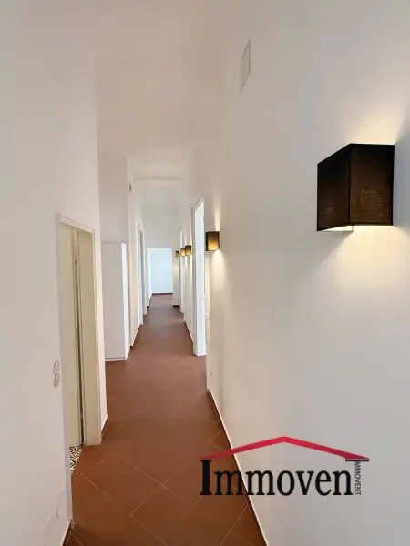 BOTSCHAFTSVIERTEL - Residieren Sie in einer stilvollen 4-Zimmerwohnung!