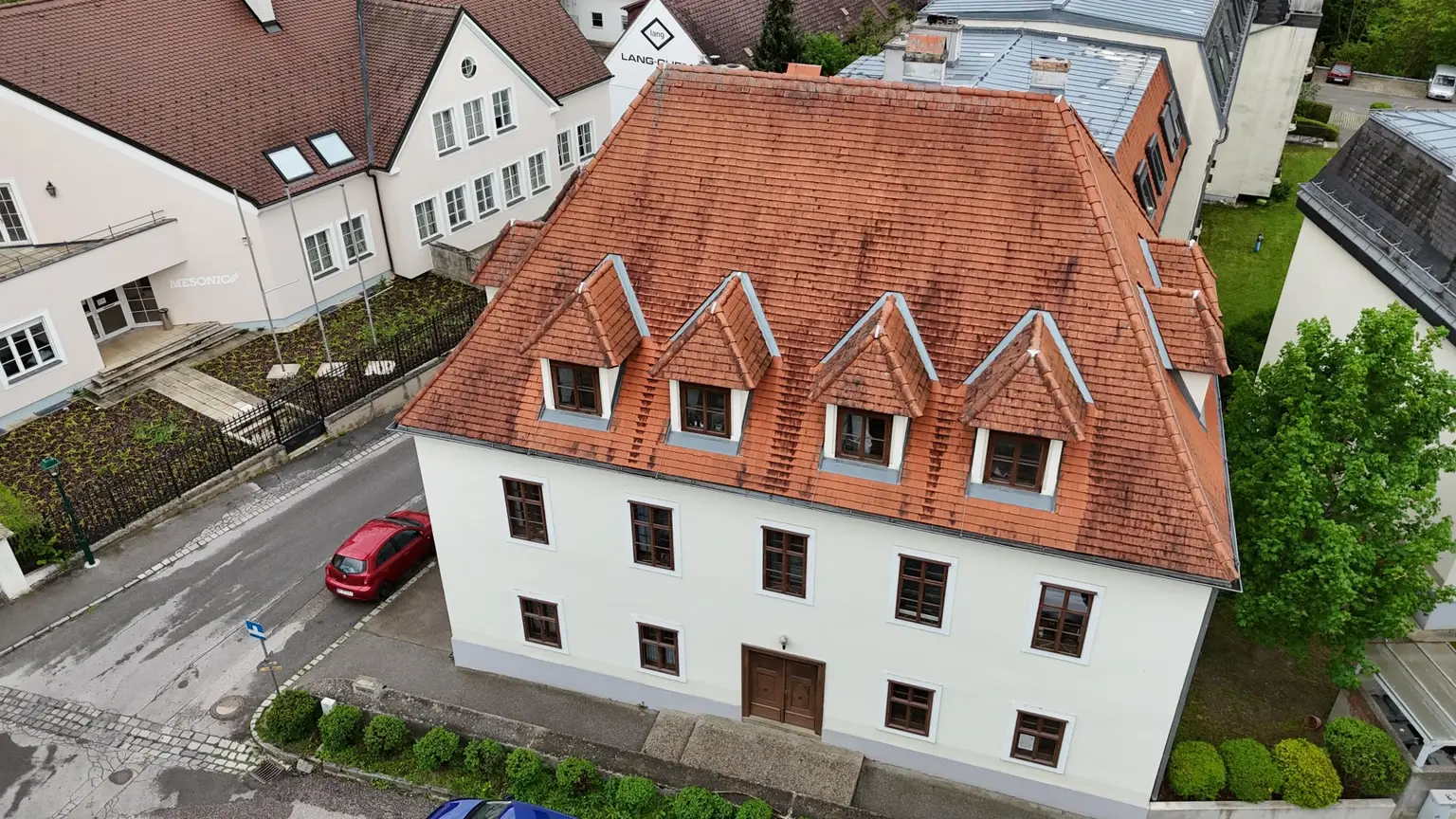 15 Wohnhaus b