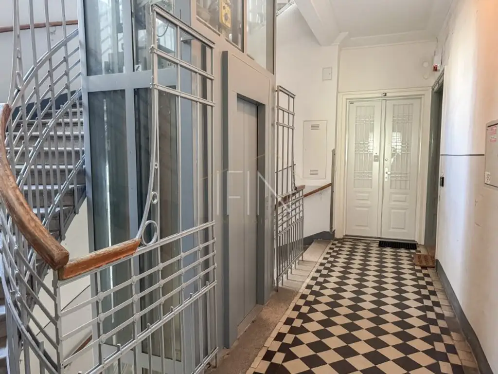 Altbauliebe trifft Wiener Klassik - 124m² Stil und Eleganz im 4. Bezirk