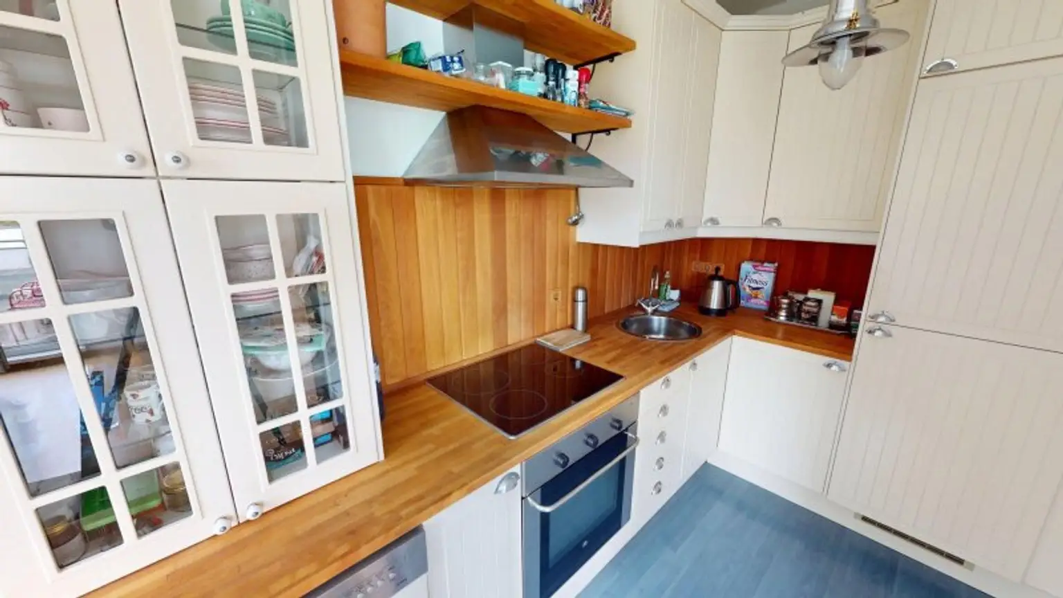 Helle 2-Zimmer-Wohnung mit Balkon & TG-Platz