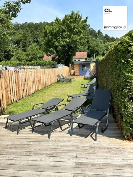 Privater Seezugang mit Badekabine und Sommerküche