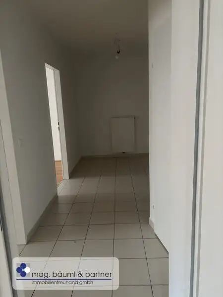 Zentral-begehbare 3 Zimmerwohnung mit Aussenfläche