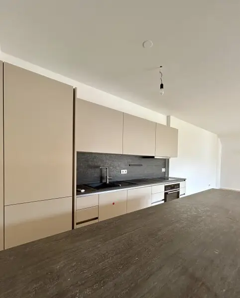 Exklusive Dachgeschosswohnung mit Grün-Blick in Top-Lage - Luxusausstattung