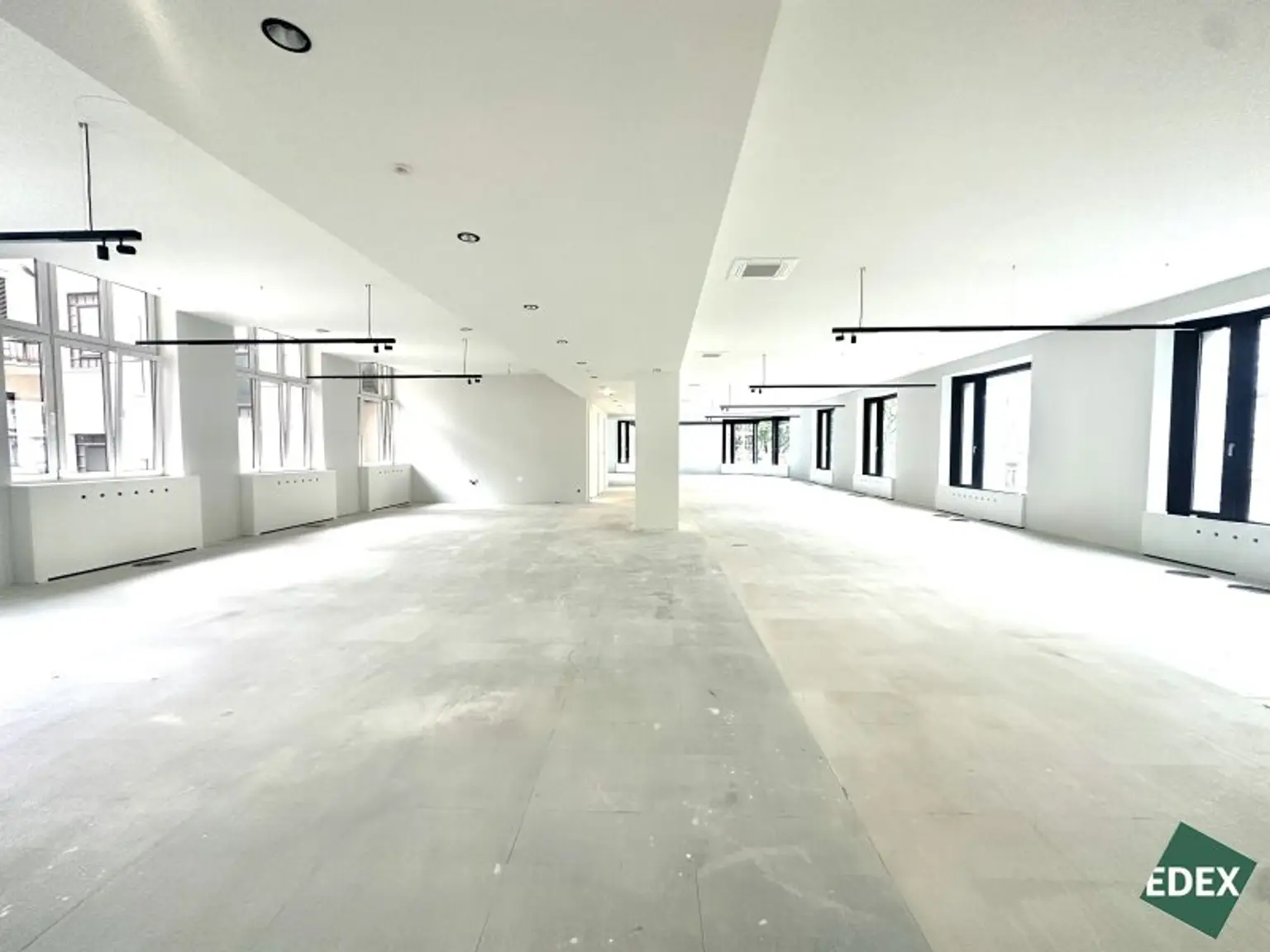 ERSTBEZUG | Hochwertiges Büro samt Freifläche auf der Mariahilfer Straße