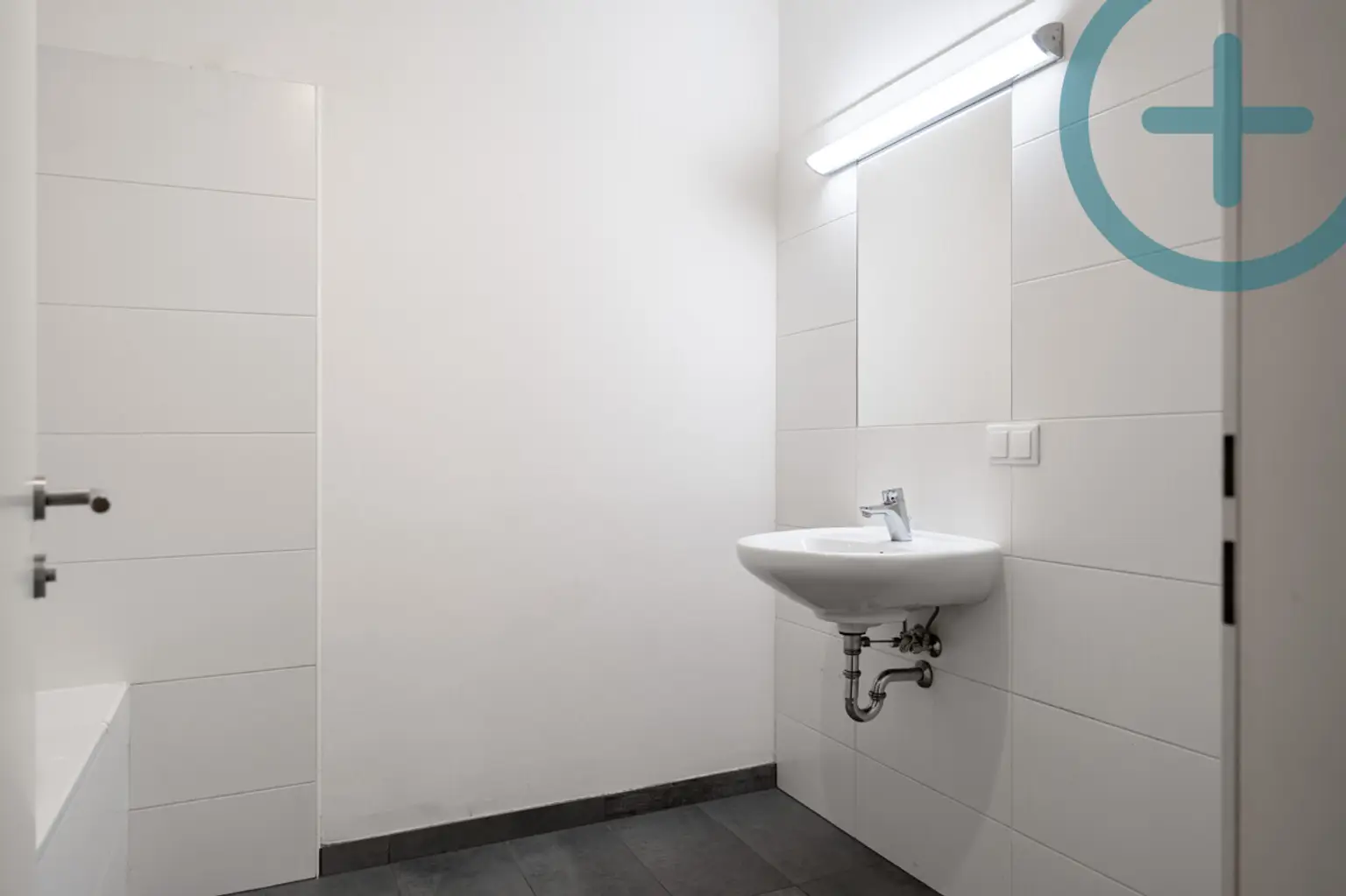 HELLE 2-ZIMMER WOHNUNG MIT BALKON | Scherbangasse 3