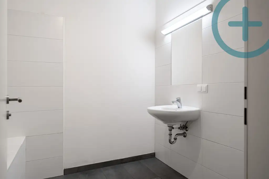 HELLE 2-ZIMMER WOHNUNG MIT BALKON | Scherbangasse 3