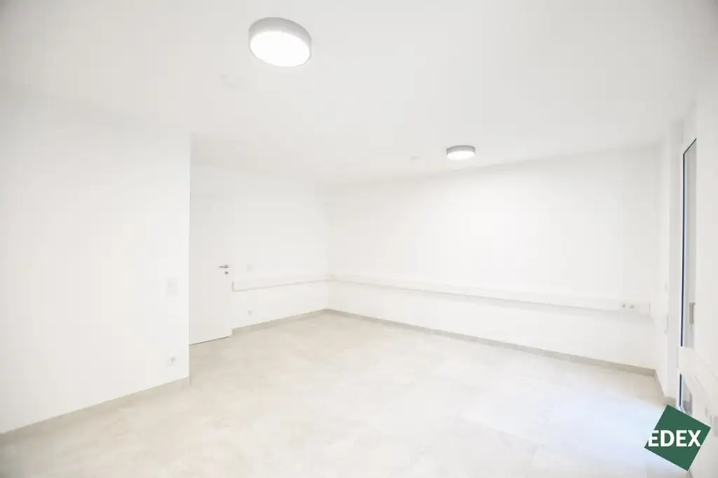 Modernes 2-Zimmer-Büro mit Terrasse und Kühlung im 18. Bezirk