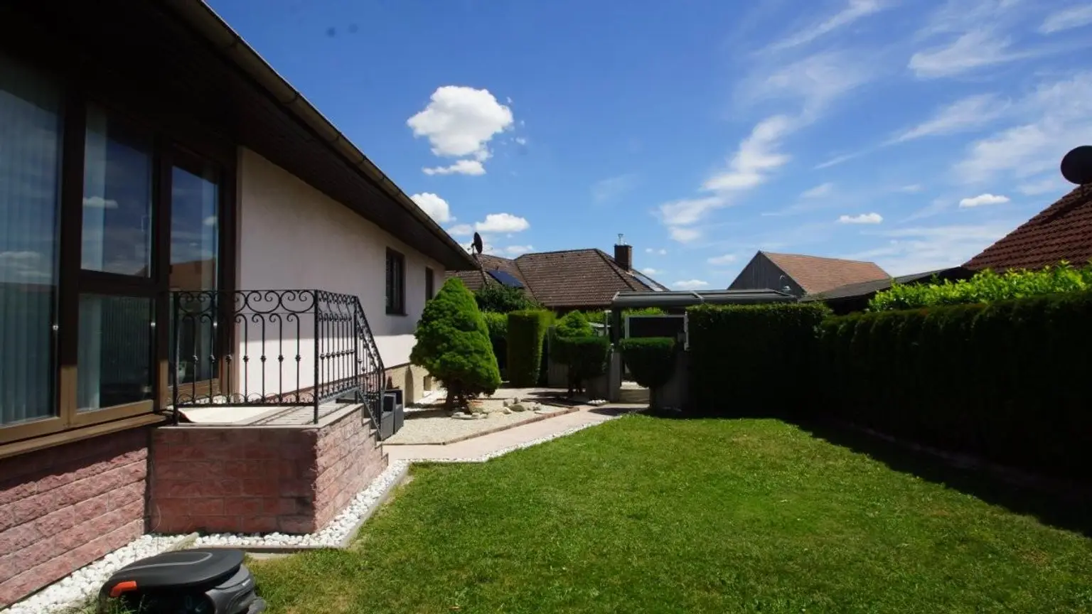 28 Garten EFH 2000