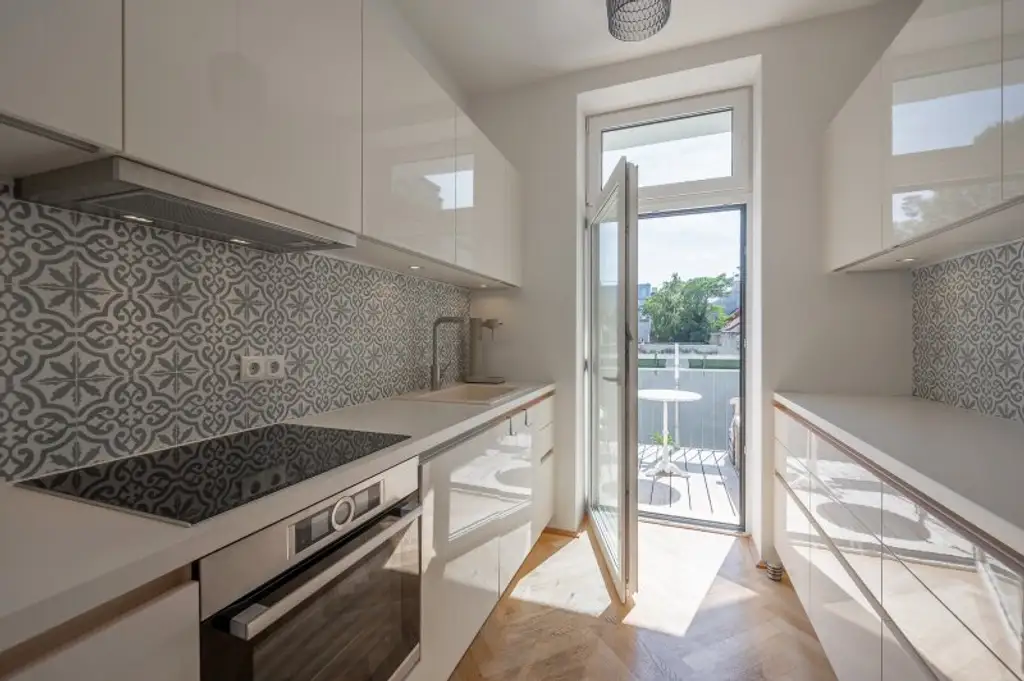 ++NEU++ Fantastische 3-Zimmerwohnung, mit Balkon, viel Licht und Charme!