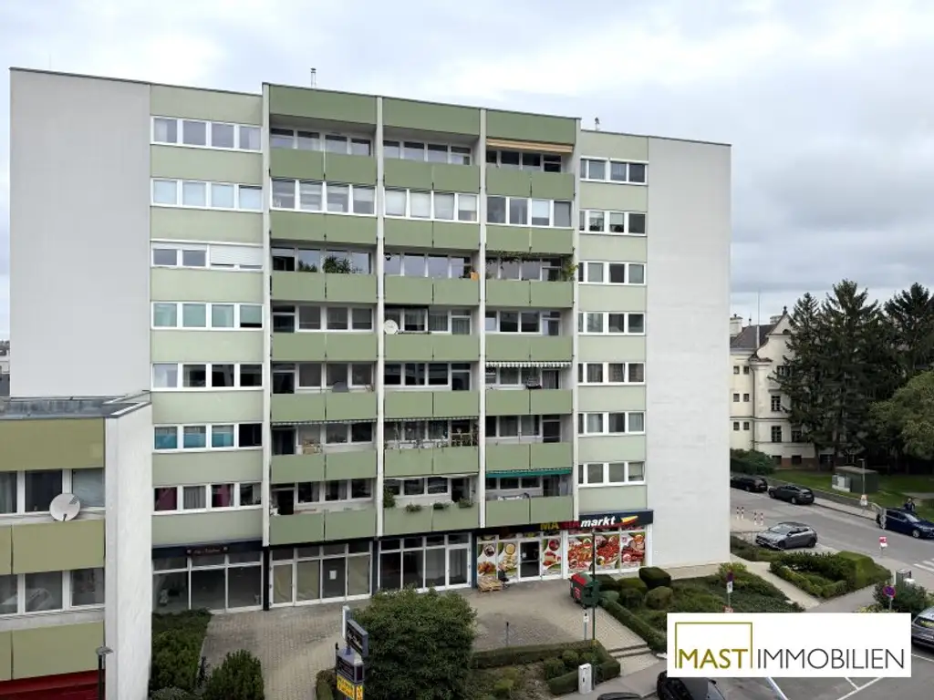 Zur Gänze sanierte 3 Zimmer-Wohnung mit großzügiger Loggia & Fernblick – Spitalgasse 1, Wiener Neustadt