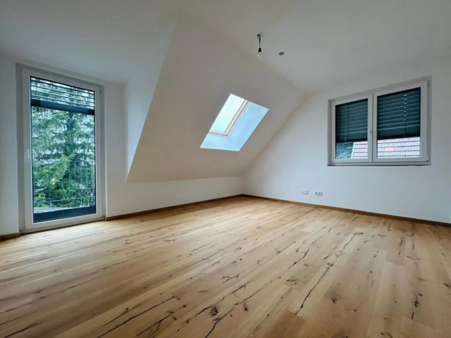 Neubau-Erstbezug: Flexible EG-Gewerbefläche für Praxis, Büro oder Ordination am Rosenhügel